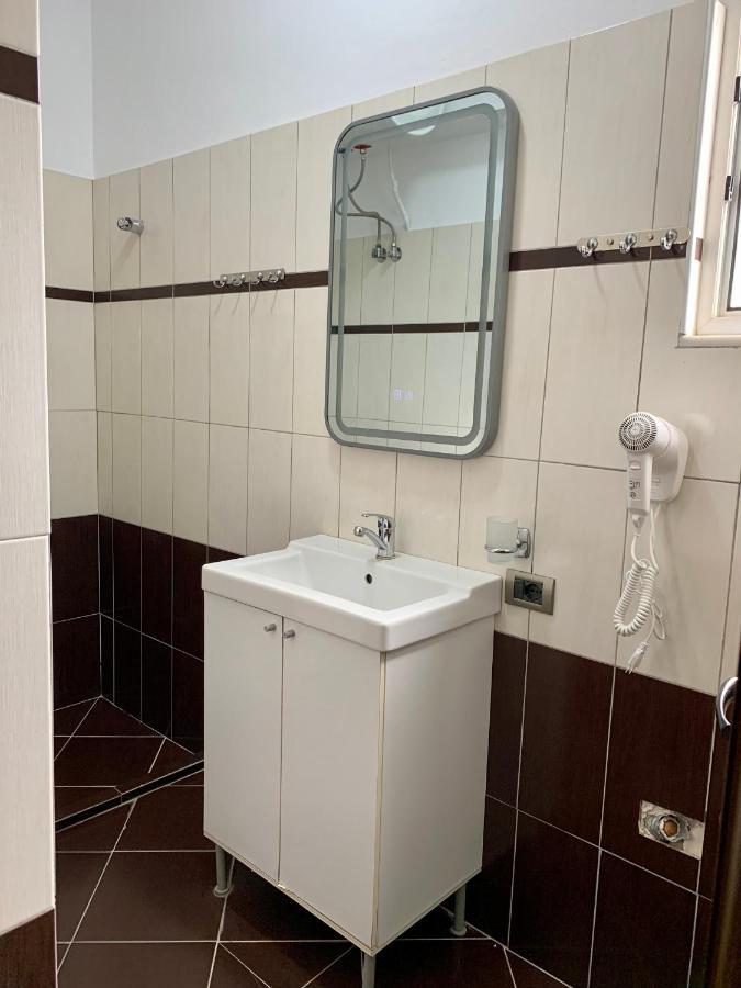 Bardhi Apts Саранда Экстерьер фото
